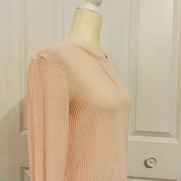 Green Tea Light Blush Pink Waffle Knit Thermal Long Sleeve Sweater Medium - Picture 5 of 11